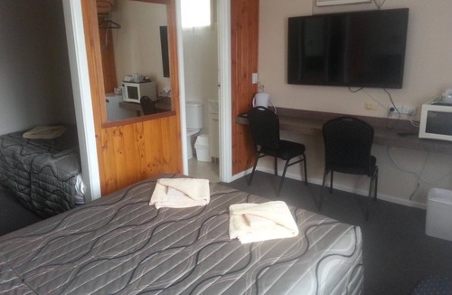Nhill Hotel | Nhill Oasis Motel
