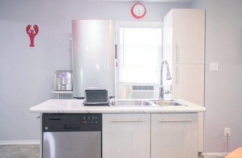 Chippawa Cottage | Niagara Falls PRIVATE COTTAGE, close to all amenities.