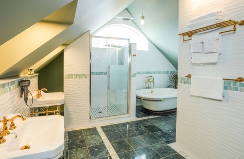 Niagara Falls Bed & Breakfast | Niagara Grandview Boutique hotel