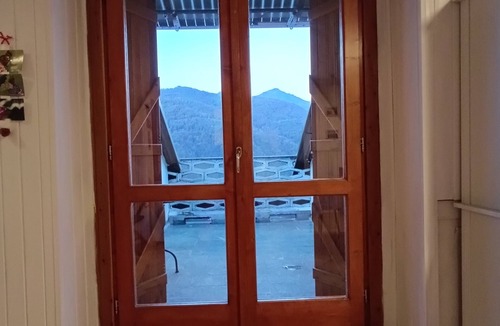 Chiaves Apartment | Nice 1-bedroom apartment in charming Cernesio perfect for relaxing stay