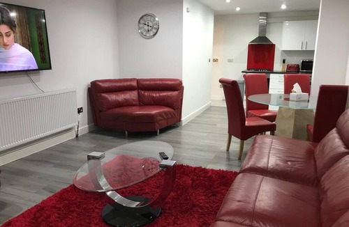 Lacey Green House | Nice 2 Bed independent Annex in High Wycombe