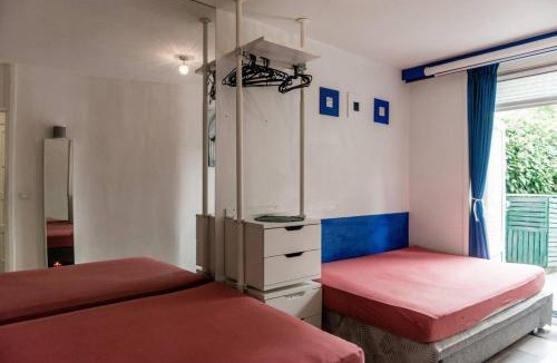 Erasmuspark House | Nice 2 double Bed in sunny House in Amsterdam west