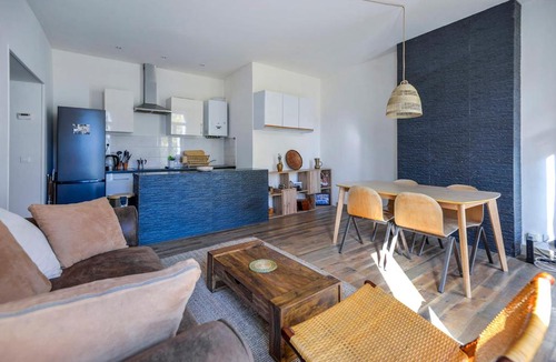 Les Grands Carmes Apartment | Nice 60m with balcony in Marseille