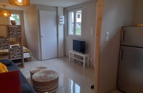 Albertville Apartment | nice air-conditioned studio with video surveillance