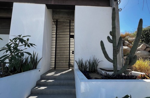 Libertad Apartment | Nice and comfortable apartment in Los Cabos, overlooking the bay of Cabo San Lucas.
