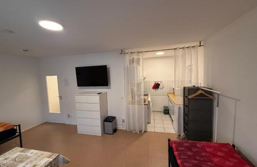 Weststadt Apartment | Nice and quiet studio apartment in a central location