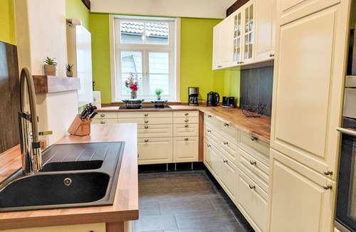 Schwalenberg Apartment | Nice apartment for 4 guests with WIFI, TV, pets allowed and panoramic view
