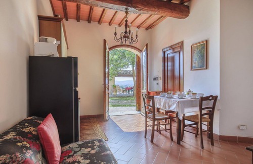 Castelfranco di Sopra Villa | Nice apartment in villa for 3 people with WIFI, pool, TV and patio