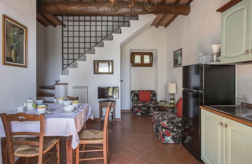 Castelfranco di Sopra Villa | Nice apartment in villa for 3 people with WIFI, pool, TV and patio