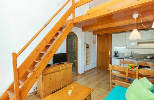 Torroella de Montgri Apartment | Nice apartment for 4 guests with A/C, pool, WIFI, TV and terrace