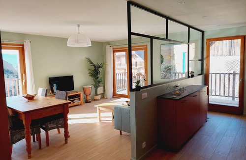 Menthon-Saint-Bernard Apartment | Nice Apartment near ANNECY LAC Menthon Saint Bernard - 6 persons