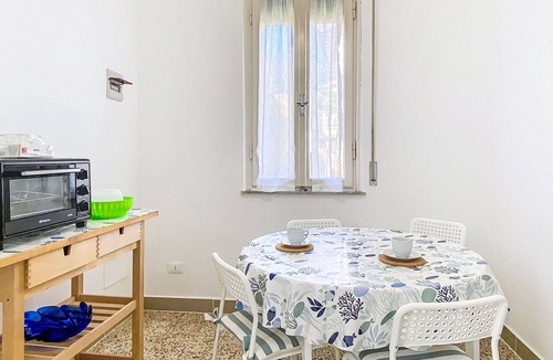Castiglioncello Apartment | Nice apartment for 6 people with WIFI, TV, patio and pets allowed