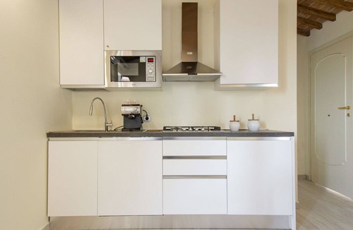 Pieve a Nievole Apartment | Nice apartment for 2 guests with hot tub, A/C, WIFI, pool, TV, patio and pets allowed