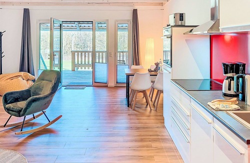 Krummendeich Apartment | Nice apartment for 6 people with WIFI, TV, terrace and pets allowed