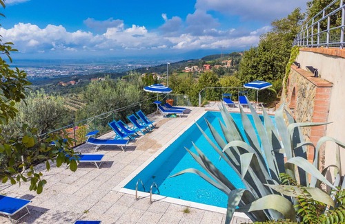 San Baronto Apartment | Nice apartment for 4 people with WIFI, pool, balcony, pets allowed and panoramic view