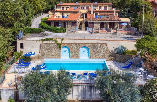 San Baronto Apartment | Nice apartment for 2 guests with WIFI, pool, terrace, pets allowed and panoramic view