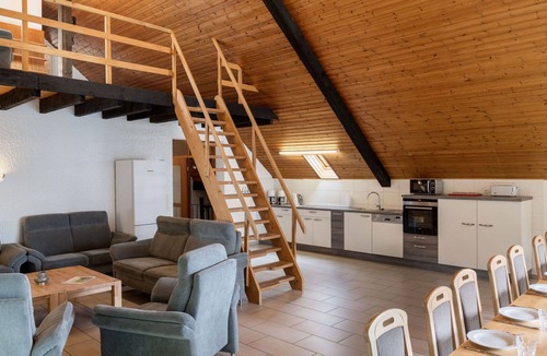 Immerath Apartment | Nice apartment for 12 guests with WIFI, TV, balcony and pets allowed