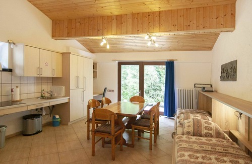 Trarbach Apartment | Nice apartment for 19 guests with hot tub, WIFI, TV, patio, pets allowed and parking