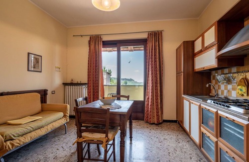 La Morra Apartment | Nice apartment for 2 people with WIFI, pool, TV, patio and pets allowed