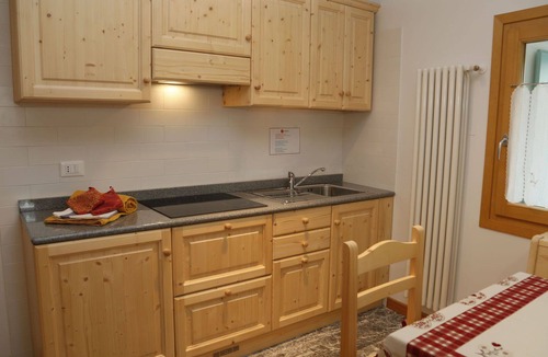Raveo Apartment | Nice apartment for 2 people with WIFI, TV, patio and pets allowed