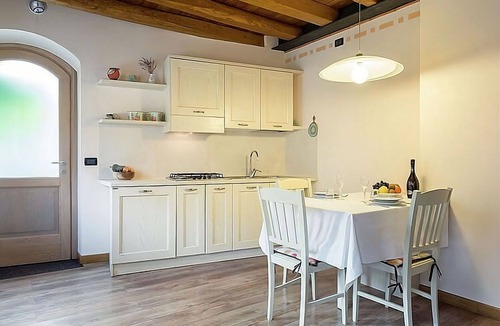 Miane Apartment | Nice apartment for 3 guests with pool, WIFI, TV and veranda