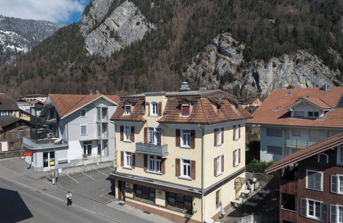 Unterseen Apartment | Nice apartment for 4 guests with WIFI and TV