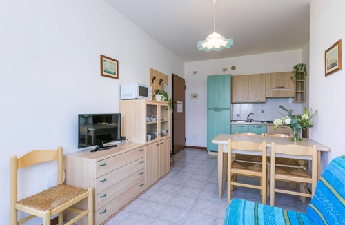Old Town Apartment | Nice apartment for 4 guests with WIFI, pool, A/C, TV and terrace
