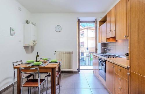 Dongo Apartment | Nice apartment for 4 guests with WIFI, TV, balcony and pets allowed