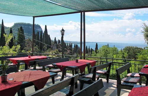 Corno Apartment | Nice apartment for 4 guests with WIFI, A/C, pool, TV and patio