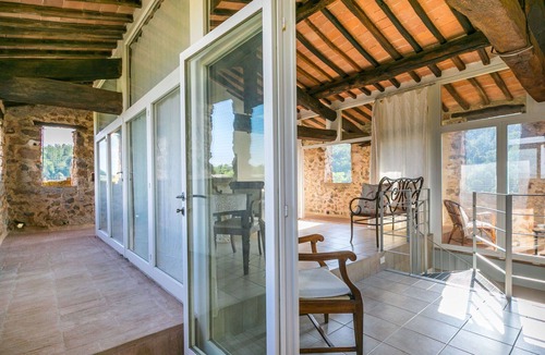 Stigliano Apartment | Nice apartment for 4 guests with WIFI, TV, patio, pets allowed and panoramic view