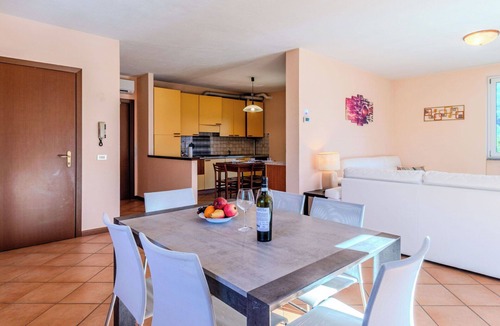Aurogna Apartment | Nice apartment for 4 people with A/C, WIFI, TV and patio