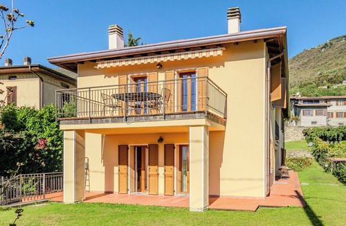 Aurogna Apartment | Nice apartment for 4 people with A/C, WIFI, TV and patio