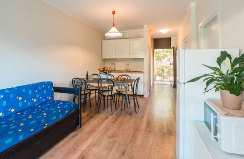 Marina di Bibbona Apartment | Nice apartment for 4 people with pool, WIFI, A/C, TV and patio