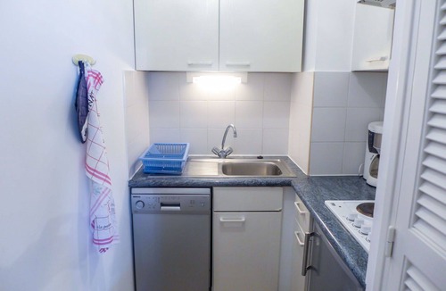 Frejus Port Apartment | Nice apartment for 4 people with WIFI, TV and terrace