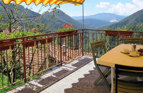 Aurano Apartment | Nice apartment for 4 people with TV and terrace