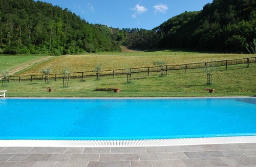 Marradi Apartment | Nice apartment for 4 people with WIFI, pool, TV, pets allowed, panoramic view and parking