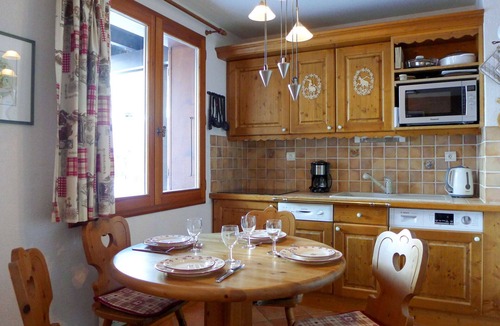 Le Tour Apartment | Nice apartment for 5 guests with WIFI