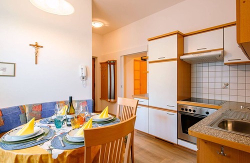 Andriano Apartment | Nice apartment for 5 guests with WIFI, pool, TV and patio