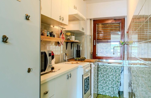 Monvalle Apartment | Nice apartment for 5 people with pool, WIFI, TV, balcony and pets allowed