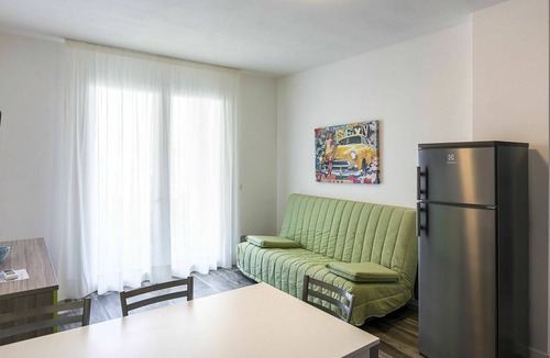 Torre di Fine Apartment | Nice apartment for 5 people with WIFI, pool, A/C, TV and balcony