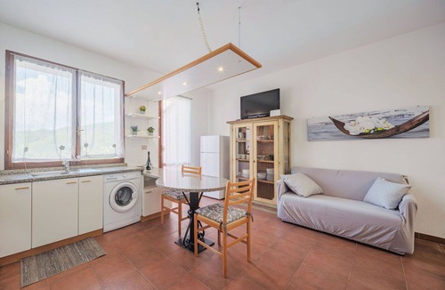 Pignone Apartment | Nice apartment for 5 people with pool, WIFI and terrace