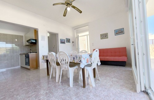 Torre Mozza Apartment | Nice apartment for 5 people with A/C, patio and pets allowed