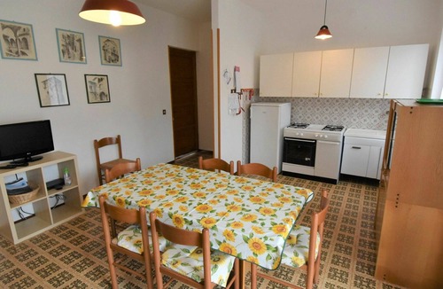 Vesta Apartment | Nice apartment for 6 guests with WIFI, TV, terrace and pets allowed