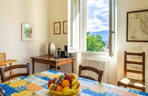 Castello Apartment | Nice apartment for 6 people with WIFI, TV, patio and pets allowed