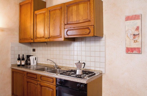 Pozzolatico Apartment | Nice apartment for 6 people with WIFI, A/C, pool, TV and pets allowed, close to Florence