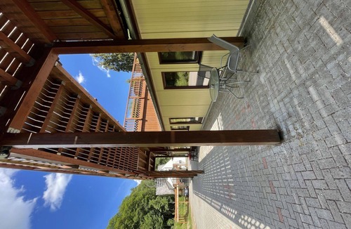Trarbach Apartment | Nice apartment for 6 people with WIFI, hot tub, TV, patio, pets allowed and parking