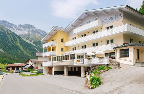 Solda Apartment | Nice apartment for 6 people with WIFI, TV, terrace, pets allowed and panoramic view