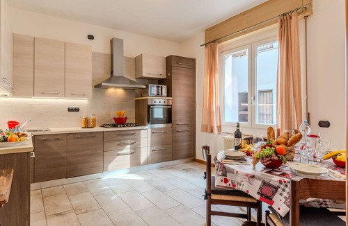 Dongo Apartment | Nice apartment for 6 people with WIFI, TV and terrace