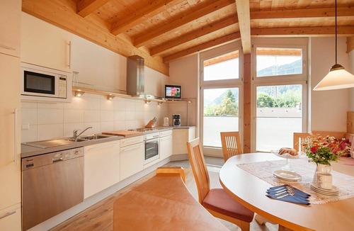 Distelberg Apartment | Nice apartment for 8 guests with WIFI, TV and balcony