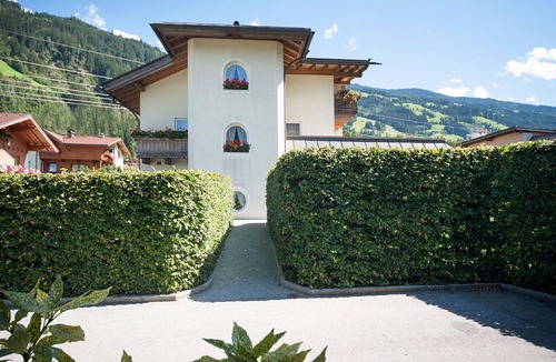 Distelberg Apartment | Nice apartment for 8 guests with WIFI, TV and balcony